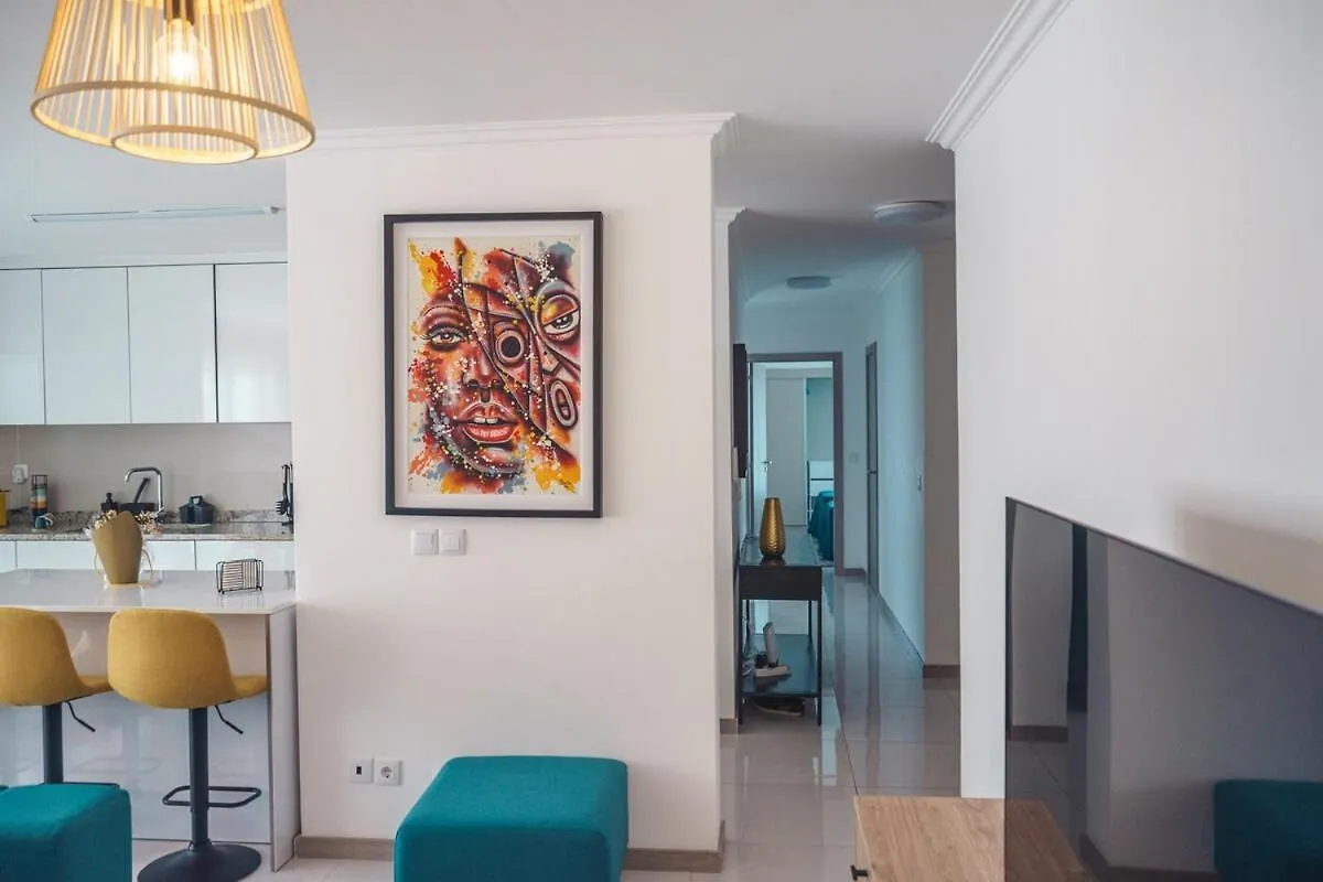Comfortable & Well Located T3 منديلو 0*,